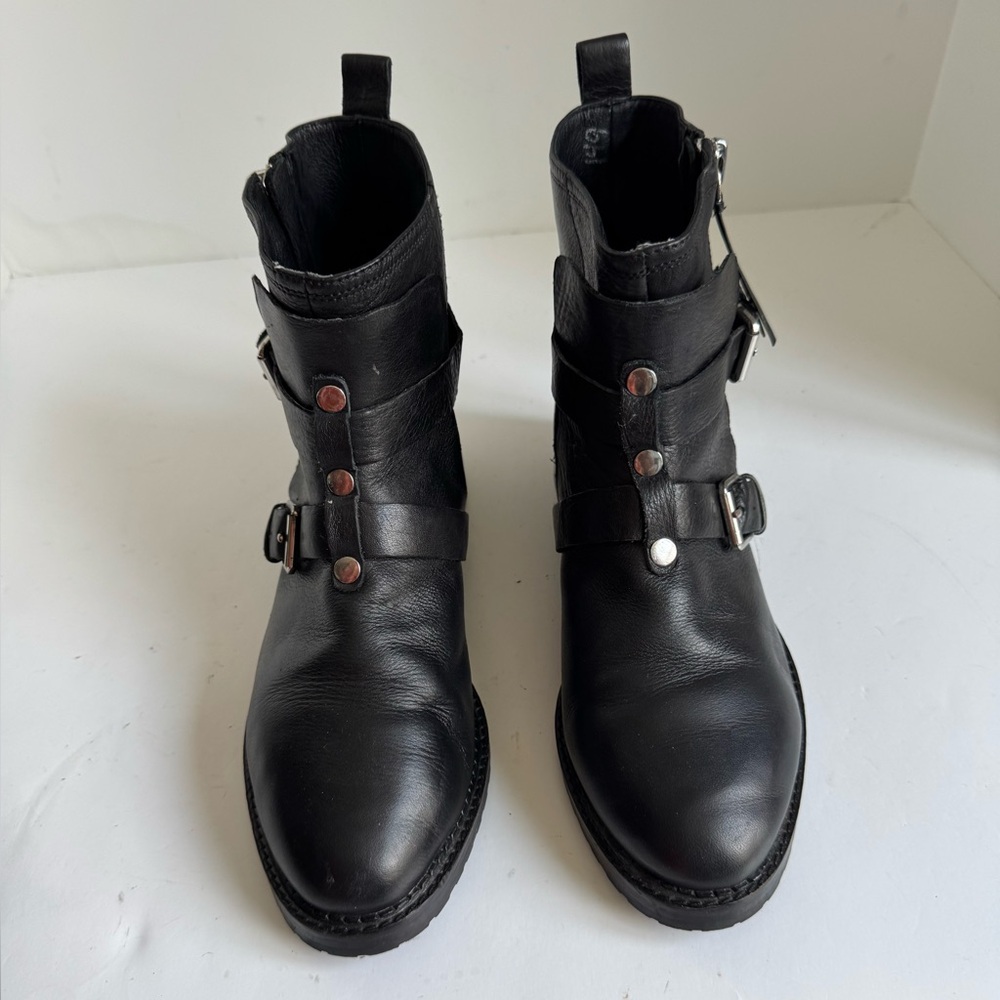 REBECCA MINKOFF Leather Moto Boots In Black. Size 8.5